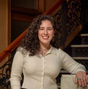 Stef Stone Chicago therapist in Gemstone Wellness downtown therapy office